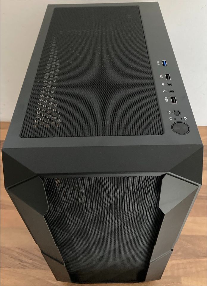 GamingPC Ryzen7/RX 580/16 GB RAM/SSD in Döhlau