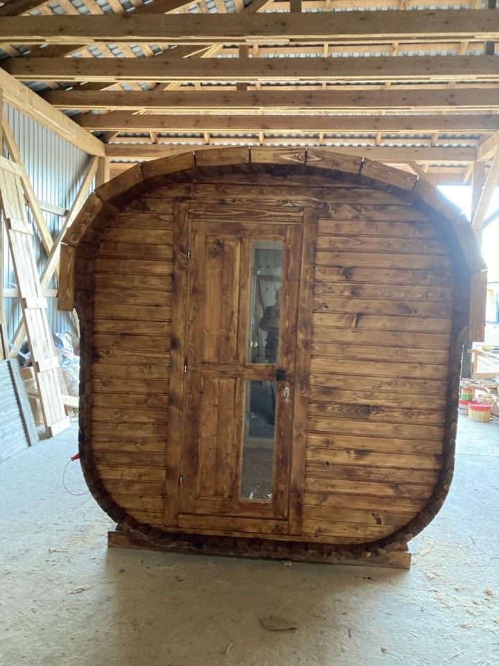 Quadro Sauna Fasssauna 4 M Saunafass Holzofen 45MM Für Große Fam. in Eichenzell