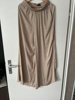 ZARA leichte Sommerhose /weites Bein Gr S/M Hessen - Bad Vilbel Vorschau