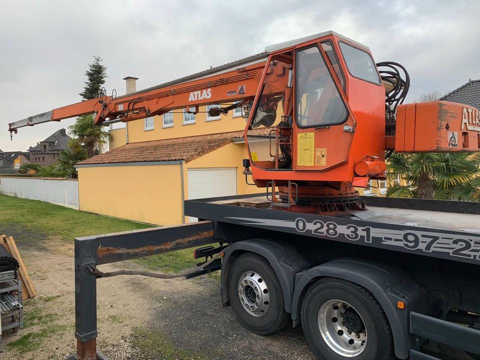 Autokran mit Atlaskran in Geldern