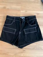 Bershka Schwarz-weiß Shorts Baden-Württemberg - Esslingen Vorschau