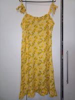 Damen Kleid M (38) gelb mit Blumenmuster, Volant Niedersachsen - Seelze Vorschau