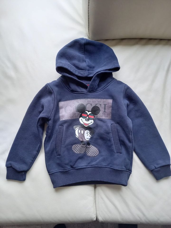 Gucci x Disney Mickey Mouse Hoodie Pullover in Böblingen