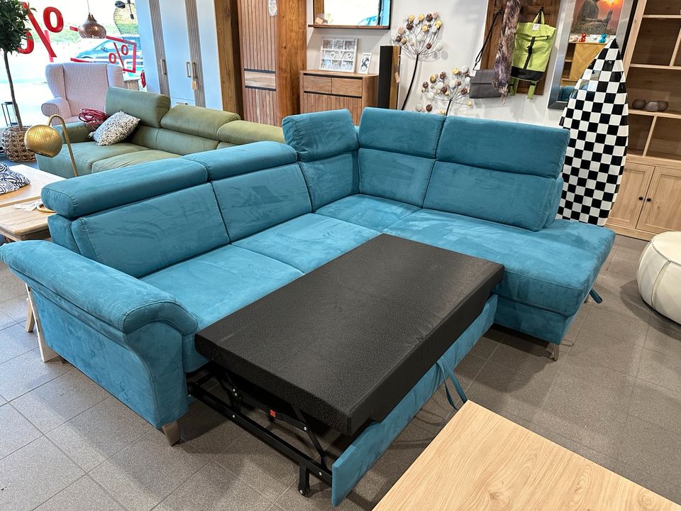 Ecksofa Sofa Couch Federkern Schlaffunktion Bettkasten azur in Blomberg