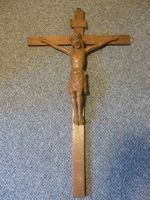 Holzkreuz mit Korpus 75 cm x 43 cm Nordrhein-Westfalen - Lippetal Vorschau