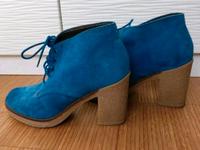 Leder Halbstiefel Esprit Stiefelletten Blau 37 Pumps Schuhe Bayern - Alzenau Vorschau