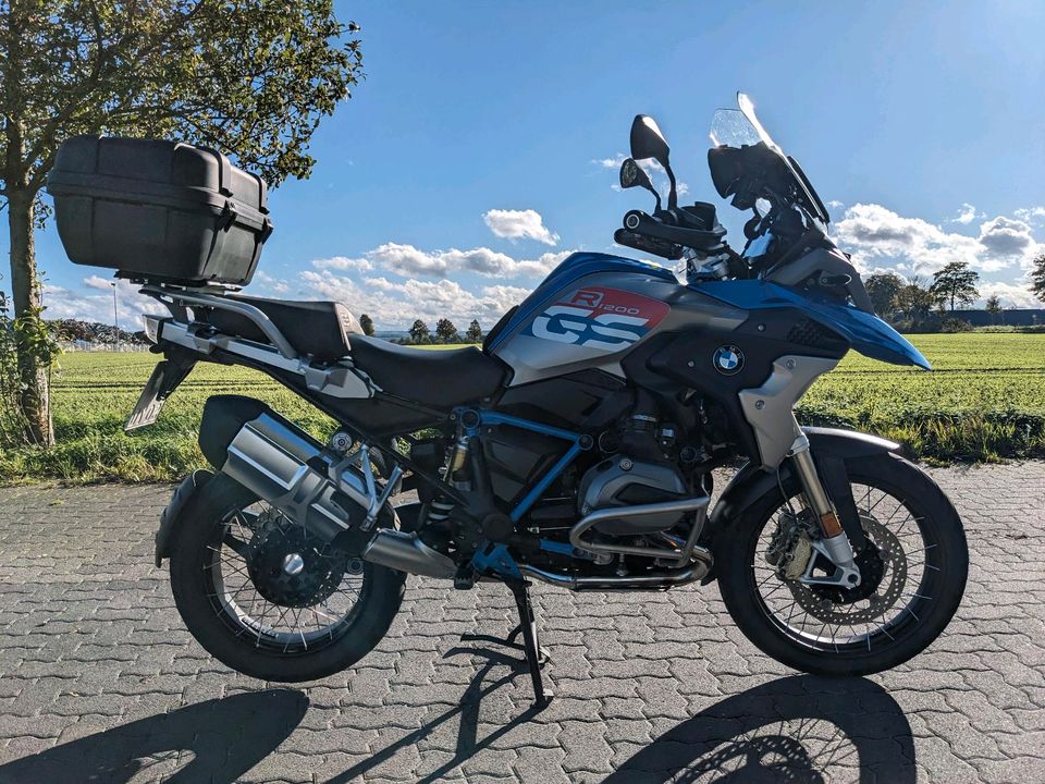 BMW R 1200 GS LC Rally (Tempomat, Heitzgriffe, Fahrmodis, Sportfa in Lippstadt