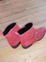 Stiefeletten in rot Nordrhein-Westfalen - Menden Vorschau