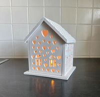 Dekoratives Haus mit Teelicht, niedlich mit Herzen,aus Gießpulver Niedersachsen - Schladen Vorschau