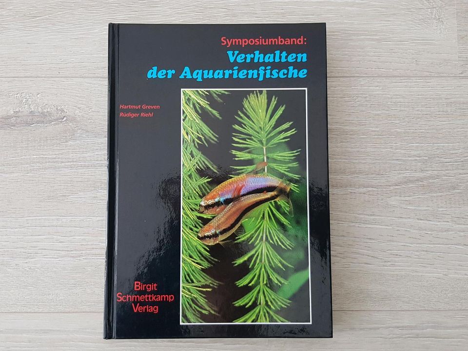 Verhalten der Aquarienfische • Buch Aquarium Haltung Pflege in Barsinghausen