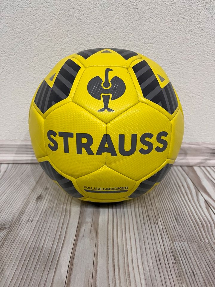 Engelbert Strauss Fußball gelb, Neu in Regis-Breitingen