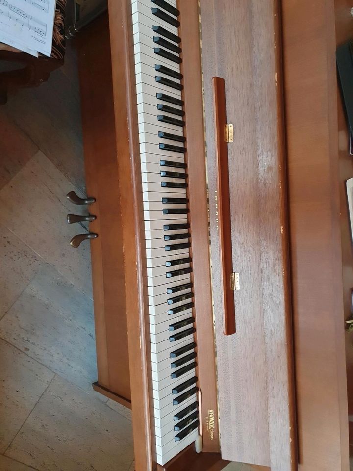 Yamaha Klavier in Neuss