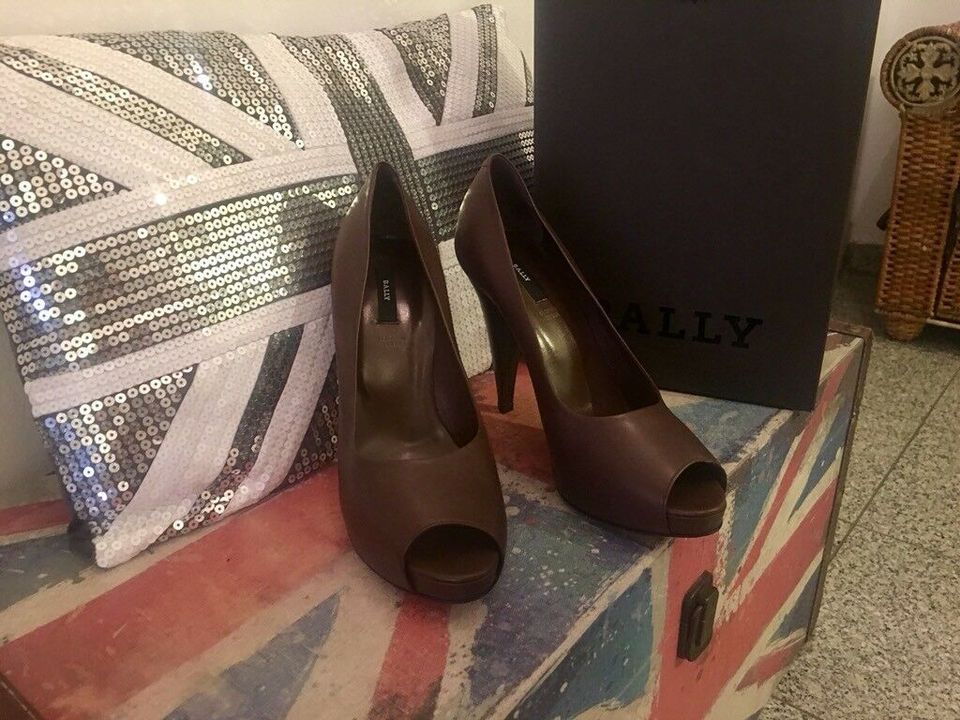 BALLY Peep Toe Lederschuhe pump NEU! (565 Euro!!!!) in Frankfurt am Main