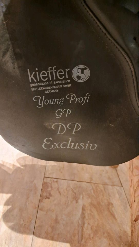 Dressursattel kieffer young profi Exclusiv in Elsteraue