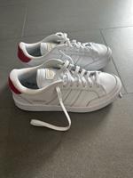Adidas Damen Sneaker Grand Court SE weiß rot Gr. 40 Turnschuhe Nordrhein-Westfalen - Rheinbach Vorschau
