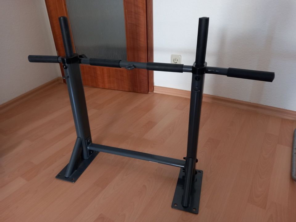 4in1 Klimmzugstange / Pull up bar in Saarbrücken