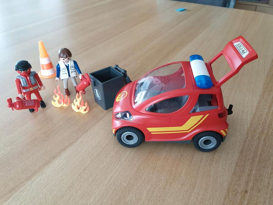 Feuerwehr Auto mit Zubehör von Playmobil in Schwanewede