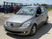 Mercedes-Benz B 180 B -Klasse B 180 CDI/KLIMA/5-TÜRER/ZENTRAL/ Baden-Württemberg - Bisingen Vorschau