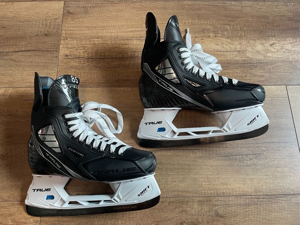 True VH Custom Skates Eishockey Schlittschuhe 42 EE in Hessen - Lampertheim  | eBay Kleinanzeigen ist jetzt Kleinanzeigen