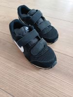 Nike Schuhe Größe 33 Bayern - Saaldorf-Surheim Vorschau