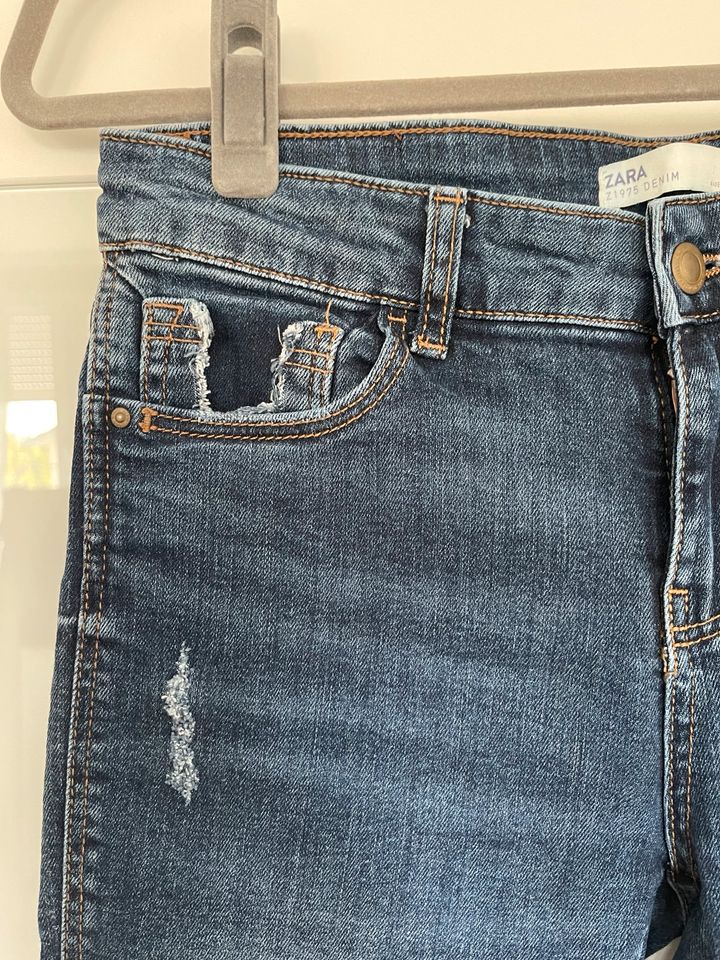 Zara Jeans Größe 38 in München