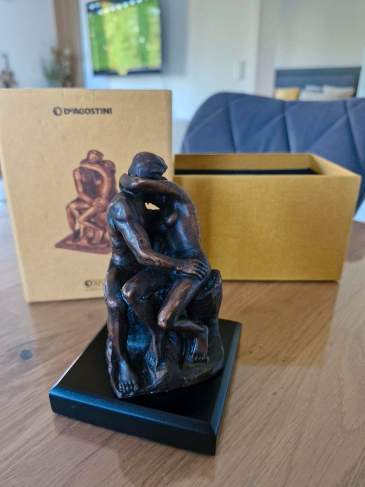 Der kuss nach einem Werk Rodin rep. Aus bronze antik Sammlerstück in Ampfing
