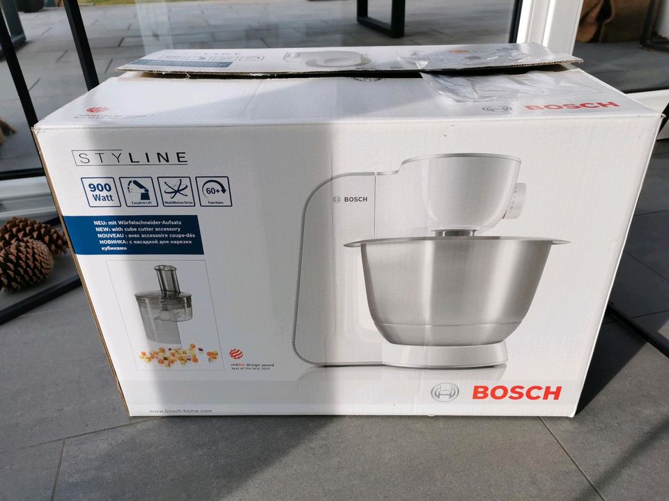 Neuwertige Bosch MUM5 Styline Küchenmaschine in Mühlhausen-Ehingen