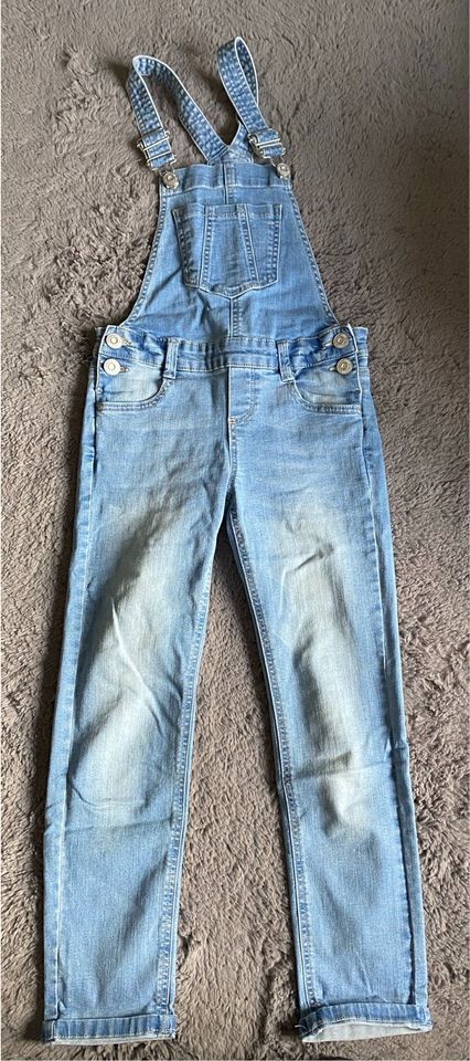 Jeans, Hosen, Mädchen, Größe 134, Set, Latzhose in Polch