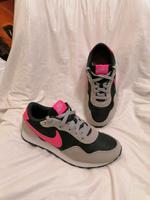 Nike Sneaker MD Valiant  gr.37.5 eher 38 ☺️ Brandenburg - Nuthe-Urstromtal Vorschau