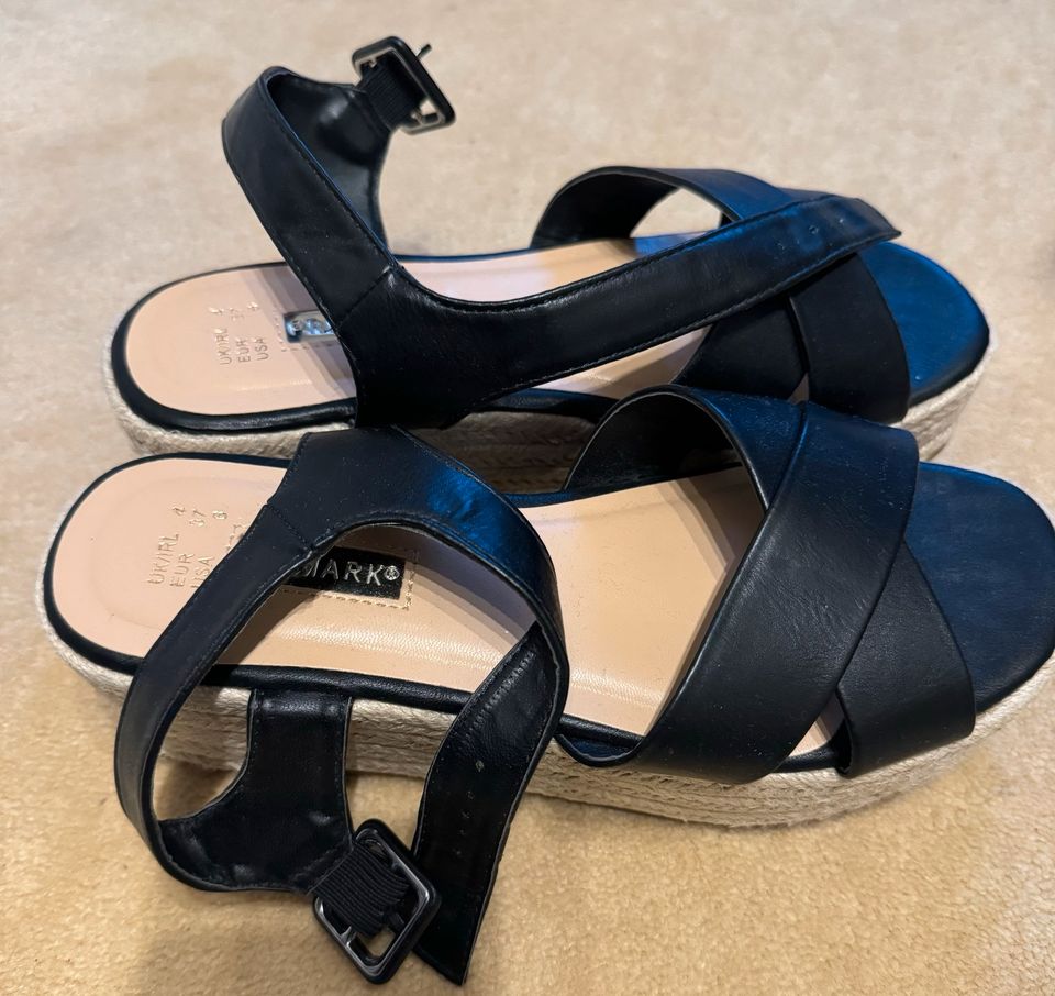 Damen Sommer Sandalen Gr. 37 in Herzogenaurach