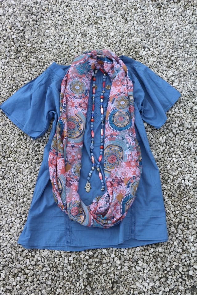 NEU Ethno Mandala Tuch Loop Seide rosa blau weiß Hippie Lagenlook in Gelsenkirchen