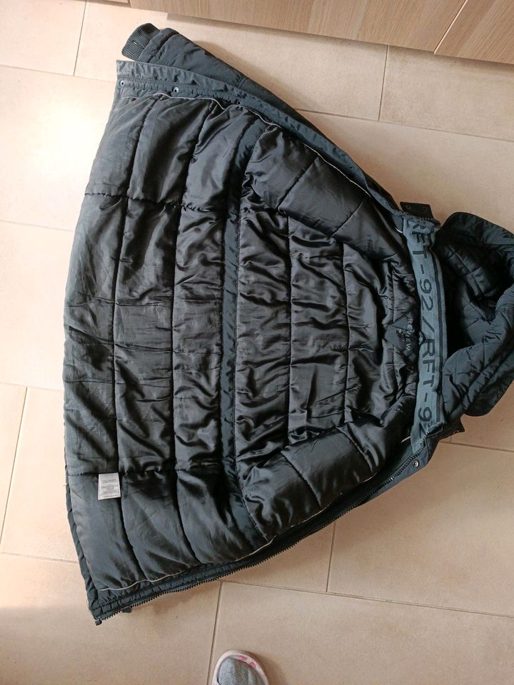 Review Jungen Jacke 164/170 schwarz warm Markenware wasserfest in Castrop-Rauxel