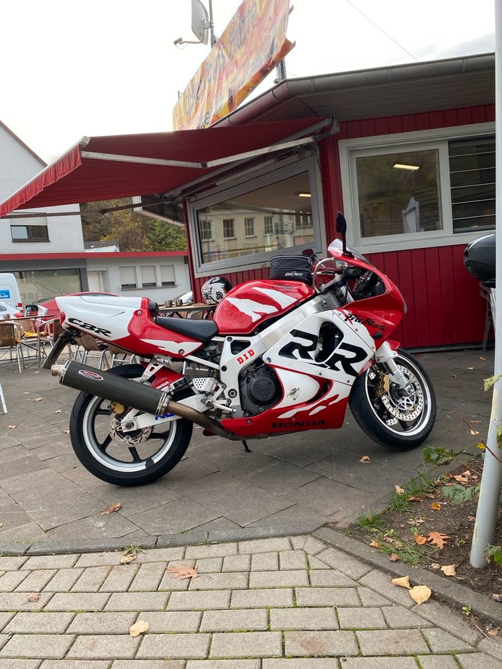 Honda CBR 900RR Fireblade in Geilenkirchen