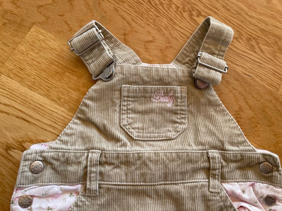 Schönes goldiges Baby Kord Kleid von H&M mit Rüschen Blümchen in Ellwangen (Jagst)