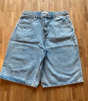 Reserved  Bermuda Shorts Jeans beige Gr. 44 hellblau Nordrhein-Westfalen - Wegberg Vorschau