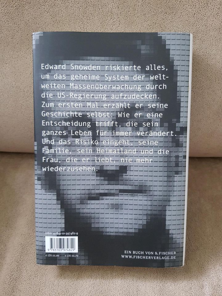 Edward Snowden Buch, Permanent Record in Kasbach-Ohlenberg