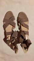 Damenschuhe 8 Sandale Braun farbene Gr.43 NEU Bayern - Adelsdorf Vorschau