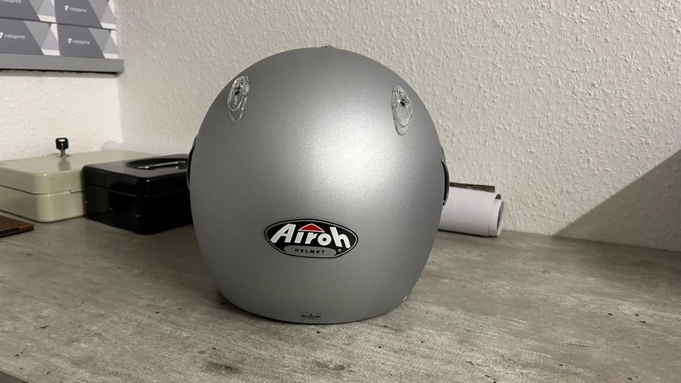 Motorrad-Sturzhelm Airoh Neu! in Möser