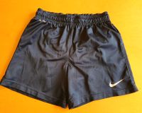 Nike Sporthose Gr 128 134 140 Dri-Fit dunkelblau Jungs Jungen Hessen - Selters Vorschau