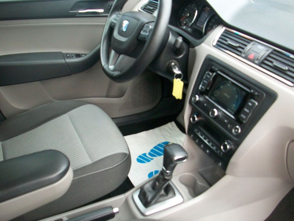 Seat Toledo 1.4 TSI Style *DSG*Navi*PDC*Euro5* in Berlin