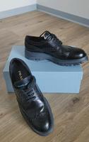 Prada Budapester Derby Schnürschuhe Gr. 37 Köln - Worringen Vorschau