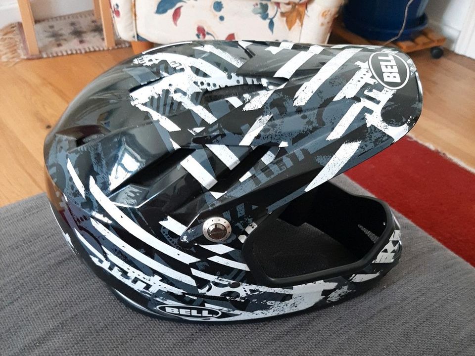 Bell Large Mountainbike Helm wie neu in München