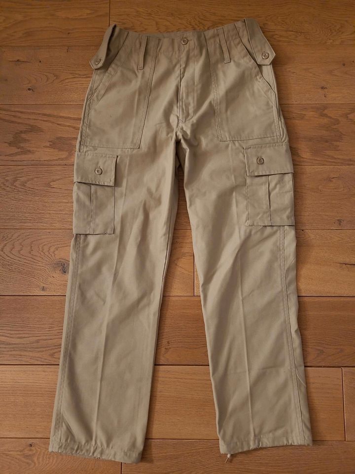 Helle Cargohose, Combat Trousers, Größe 13/14 in Rheine