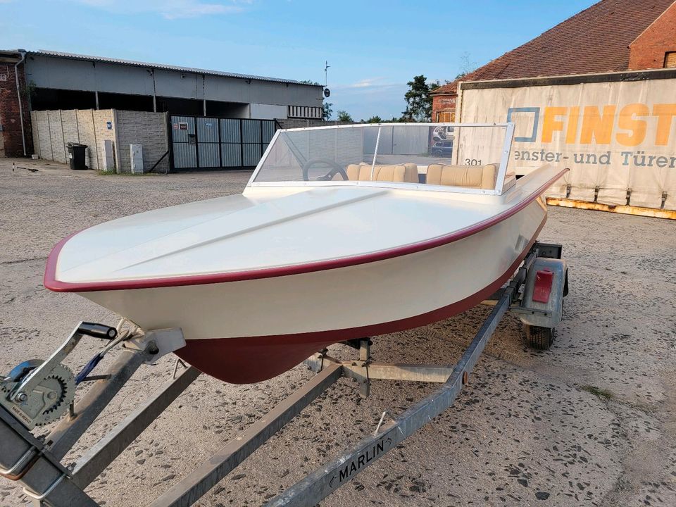 Motorboot mit Tohatsu 25PS, Trainer, schöne DDR-Boot  ibis in Guben