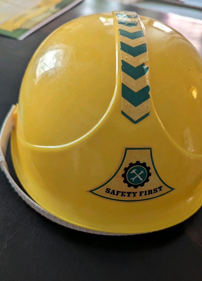 Bauarbeiter Helm für Kleinkinder in Haßfurt