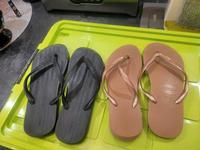 2 flip flops.  Schwarz von Ipanema und rosagold von havaianas Bayern - Lenggries Vorschau