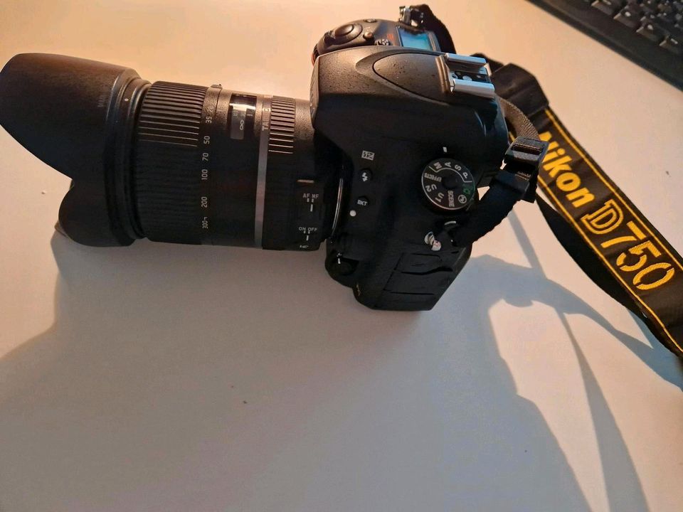 Nikon D750 Vollformat Spiegelreflexkamera, TOP ZUSTAND in Hünfeld