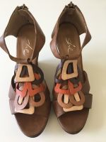 Keilabsatz Sandalen von she, Leder, Gr. 38, wie neu Berlin - Spandau Vorschau