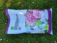 ca. 12 Liter Erde für Rhododendron, Hortensien, Azaleen West - Zeilsheim Vorschau