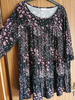 schwarzer Blumen Pullover Größe 44/46 Nordrhein-Westfalen - Telgte Vorschau